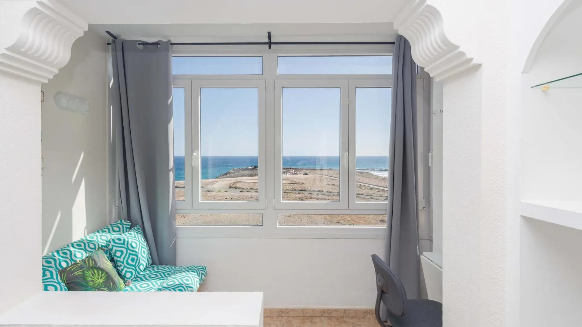 Playa Del El Burrero Vista Al Mar Lightbooking Ingenio